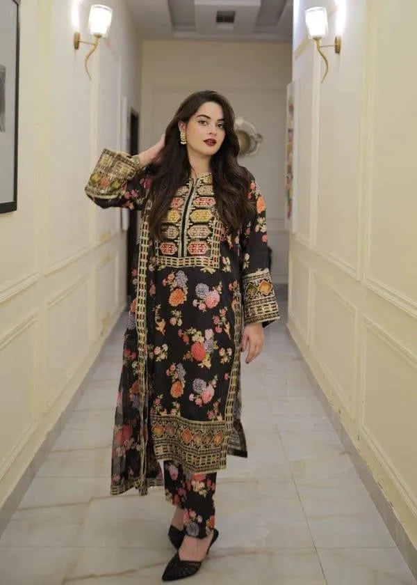 3 Pcs Women's Stitched Lawn Sequins Embroidered Suit...?